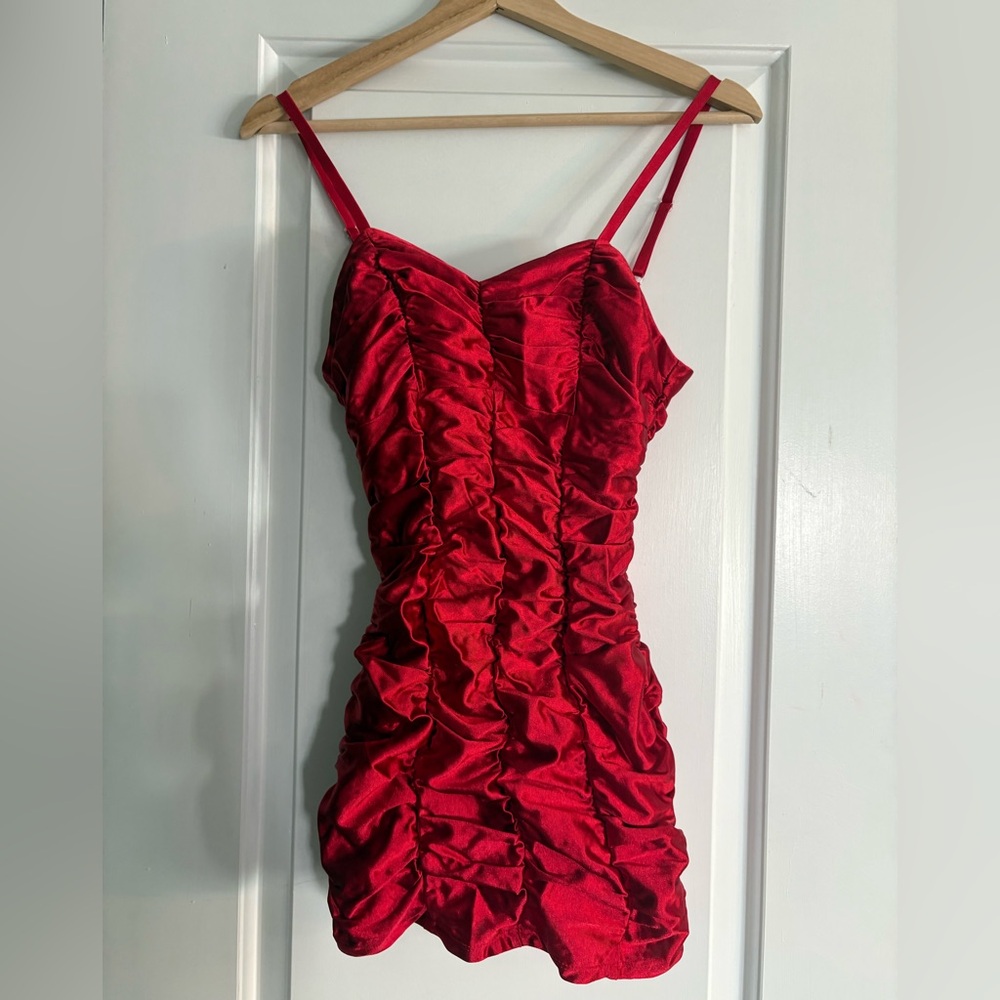 Pinup Couture Marilyn Red One Piece size M EUC